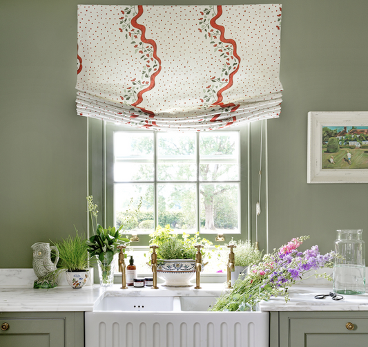 A Guide to European Relaxed Roman Shades & Window Blinds