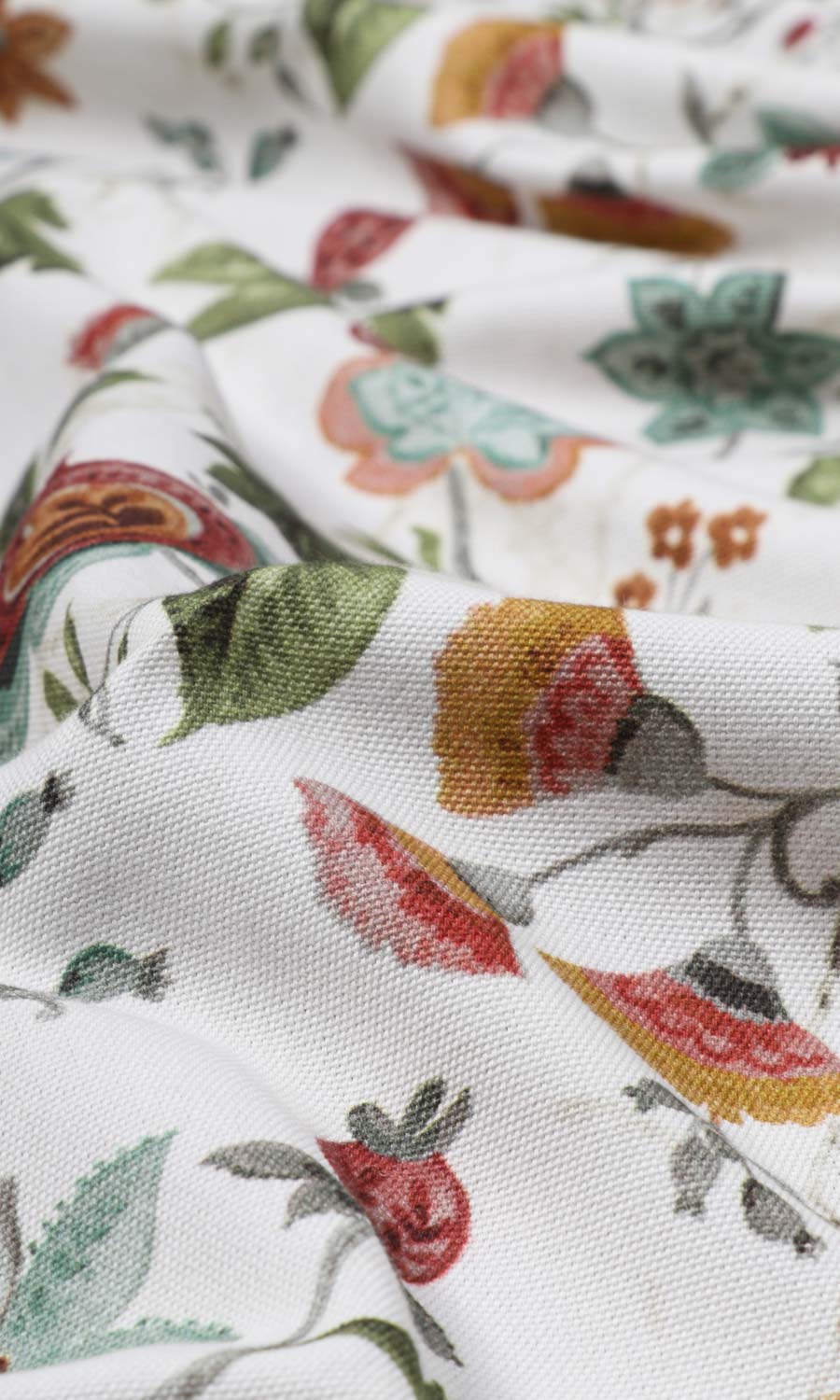 Floral Cotton Home Textile Fabric Material By the Yard (White/ Green/ Red)
