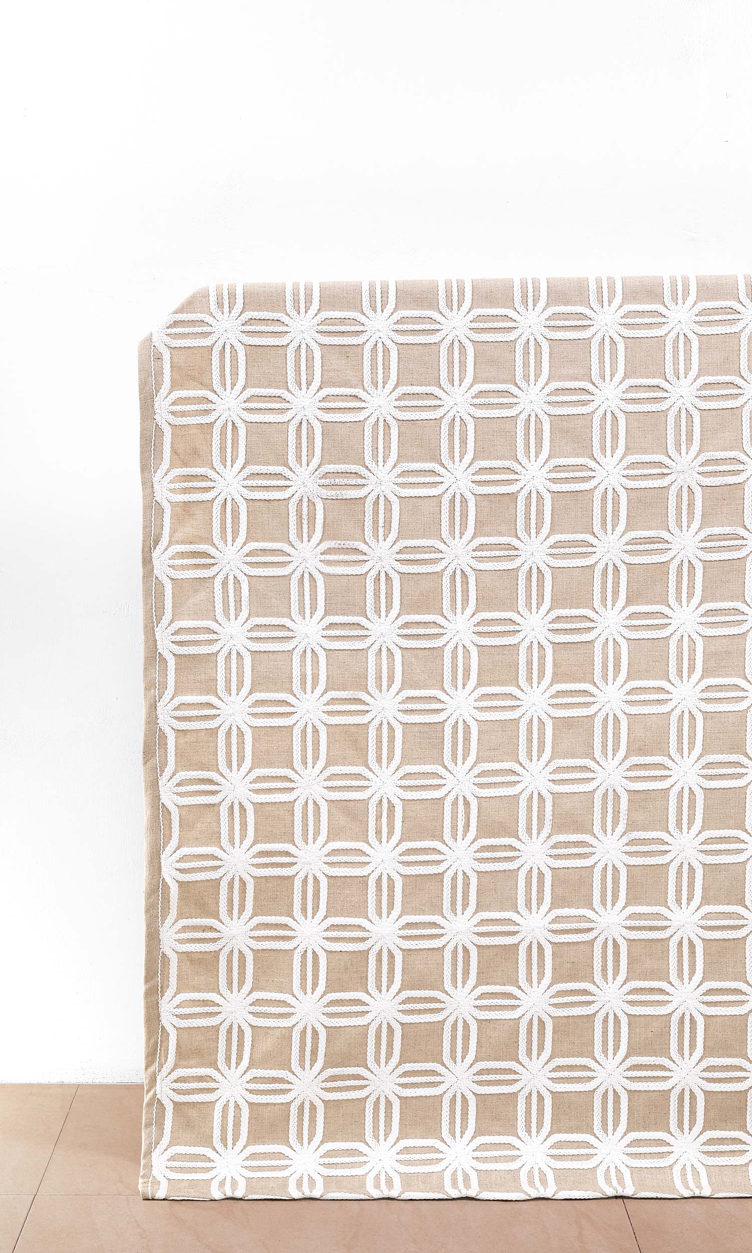 Geometric Cotton-Linen Home Décor Fabric By the Metre (Beige/ White)
